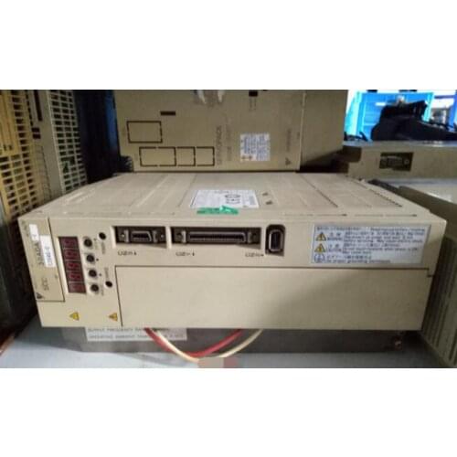Servo drive SGDM-30ADA-V , Used one , 90 % appearance new , 3 months warranty , fastly shipping