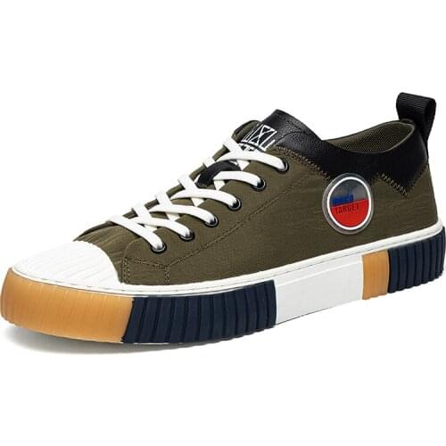 Men Novel Canvas Shoes Summer Fashion Leisure Skateboard Shoes Outdoor Light Weight Running Sneakers 2021 Brand Designer 38-44