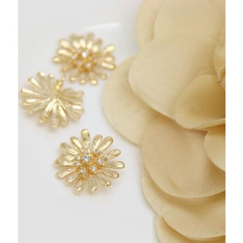 4PCS 18MM 24K Champagne Gold Color Plated Brass with Zircon 2 holes Daisy Charms Pendants High Quality Diy Jewelry Accessories