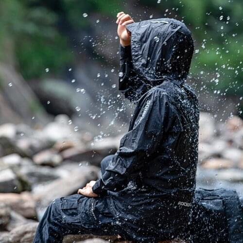 Cycling Waterproof Jacket Men Breathable Reflective Hooded Raincoat Waterproof Outdoor Sport Windbreaker