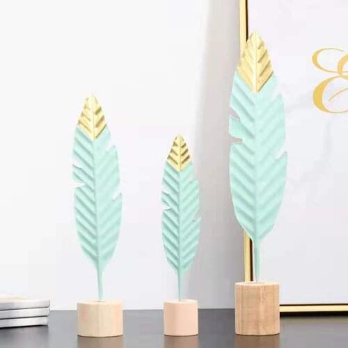 Ins Metal Iorn Feather Ornaments Creative Modern Nordic Decorative Home Decor Living Room Wine Cabinet Entrance Abstract Craft