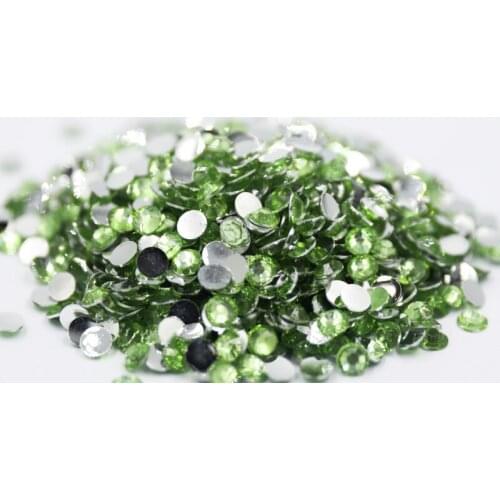 Peridot Color 2~6mm Flatback стразы Resin Non hotfix Rhinestones in Bulk Package Plastic Nail Art Decoration for Garment