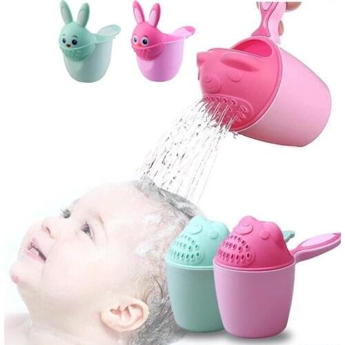 Baby Bath Toys Baby Shampoo Cup Infant Bathing Ladle Children Wash Hair Head Cup Cartoon Accessory Baby Care Water Dipper Spoon