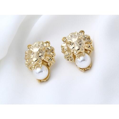 18KGP Lion Stud Earrings for women Vintage Pearl earring Disco party jewelry Drop Shipping