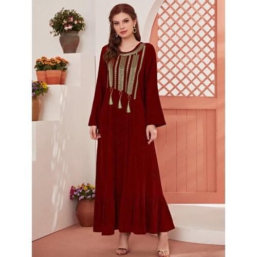 Plus Size Muslim Dress Women Dubai Turkish Robe Embroidery Kaftan Ethnic Long Sleeve Wild Dresses Pocket Abaya Islamic Clothing