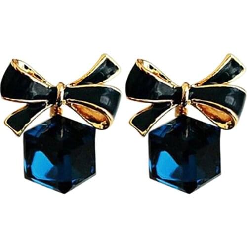 Fashionable Elegant Women Anti-Allergy Earrings Ladies All Match Clothes Bowknot Crystal Ear Studs Fine Earrings Jewelry