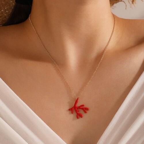Fashion Girl Red Antlers Necklaces Gold Chain Christmas Coral Necklaces for Women Korean Party Jewelry Birthday Gift