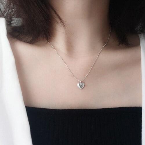 Morivovog 925 Sterling Silver Lace Border Heart Necklace for Women Chic Elegant Small Pendant Necklace Simple Friendship Jewelry