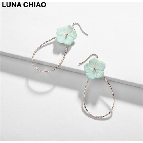 LUNA CHIAO 2020 New Trendy Shell Flower Water Drop Earrings for Summer Vocations Wear Dangle Earring Jewelry