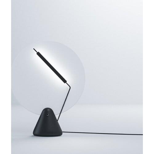 Nordic Table Lamp Modern Creative Desk Lamp Living Room Decoration Bedroom Bedside Lamp Exhibition Hotel Art Decor Light Fixture