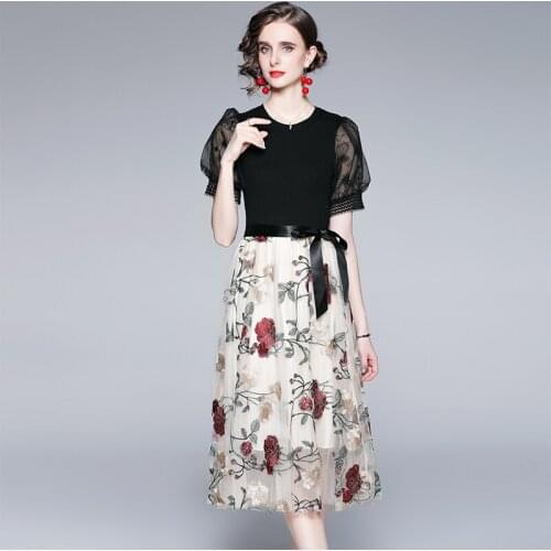 Fashion Knitted Patchwork Mesh Flower Embroidery Dresses Women Runway Elegant Short Sleeve Bow Slim Midi Dress 2021 Autumn