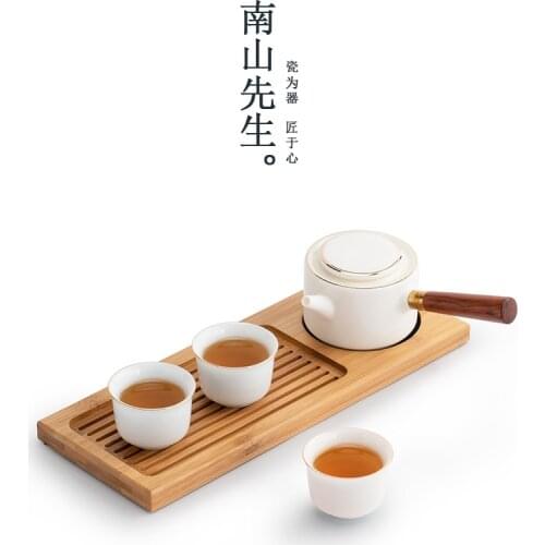 White Ceramic Tea Set With Tray Charms Travel Gift Box Tea Set Portable Simple Modern Tetera Porcelana Teaware Sets BG50TS