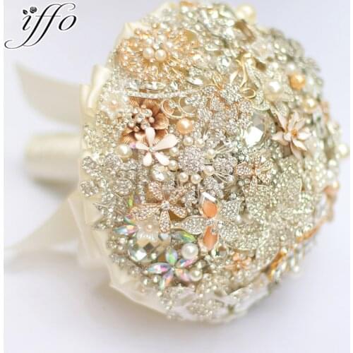 Silver, ivory & gold brooch bouquet Bridal crystal Wedding Bouquet custom made Vintage Bride 's bouquets