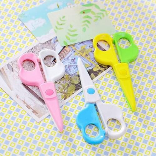 Plastic scissors /Safety scissors for children/Not to hurt the hand paper cutting knife 12.5*6cm