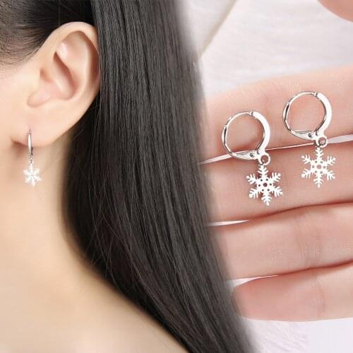 Korean Version New Simple Snowflake Earrings Charm Women Romantic Silver Color Earrings Fashion Party Jewelry Gifts