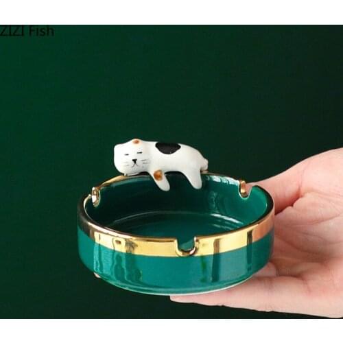 Northern Europe Luxury Ceramic Ashtray Anti-fly Ash Living Room Office Home Creative Animal Ashtray Ornament Smoking Accessories