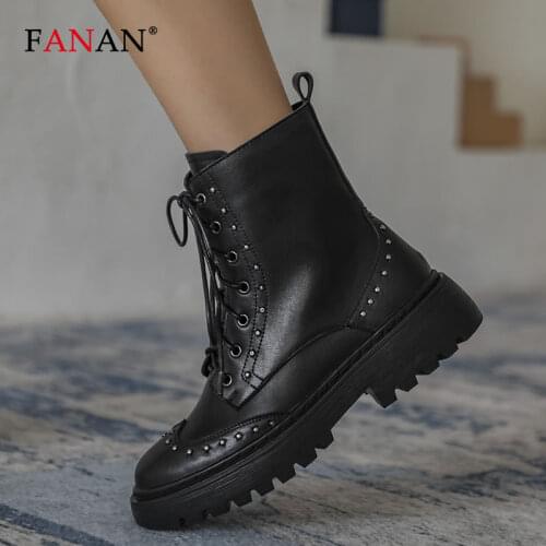 FANAN 2020 Genuine Leather Boots Women Shoes Fashion Black Patent Leather Platform Ankle Boots Round Toe Thick Sole Short Boots
