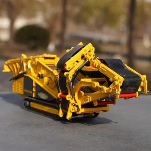 Original Factory 1:50 Chuzhou Keestrack Frontier Diecast Screen Crusher Crawler Alloy Construction Machinery Model for Gift