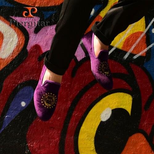 Piergitar Purple Color Velvet Men Handmade Loafers With Delicate Embroidery USA Style Fashion Party and Banquet Mens Flats