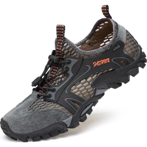 Breathable Water Shoes for Men Climbing Hiking Upstream Shoes Men Outdoor Beach Swimming Shoes Sneakers Quick-dry Water Shoes