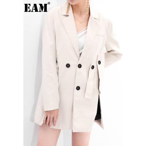 [EAM] Loose Fit Button Biege Temperament Jacket New Lapel Long Sleeve Women Coat Fashion Tide Spring Autumn 2021 JQ29000XL