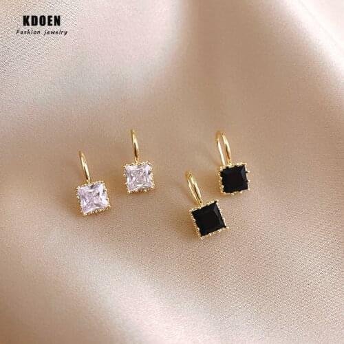 Simple Black White Irregular Polyhedron Pendant Small Earrings 2020 New Girls Unusual Earrings Fashion Korean Jewelry For Woman