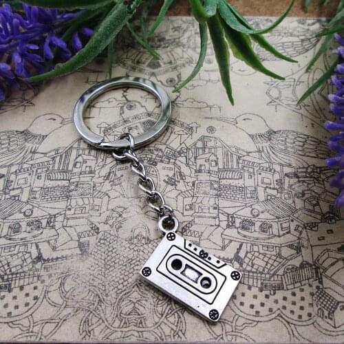 3pcs /lot 13*24mm Radio Cassette Tape 28mm Keyring Metal Chain Silver Color Men Car Gift Keychain