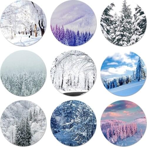 58mm Winter white snow Christmas Icons Pins Badge Decoration Brooches Metal Badges For Clothes Backpack Decoration