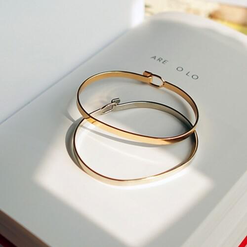 Minimalist fashion personality contracted fine gold bracelet Womens fashion beautiful bracelets free send a bracelet