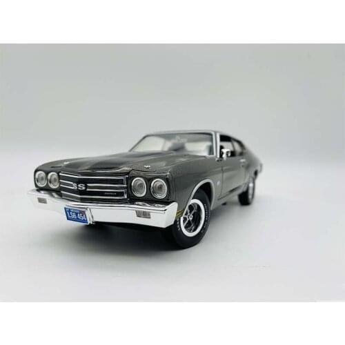 AUTO WORLD 1：18 1970 Chevrolet Chevelle SS 454 Gray Once Upon A Time Diecast Model Car Loose Limited Die casting car model