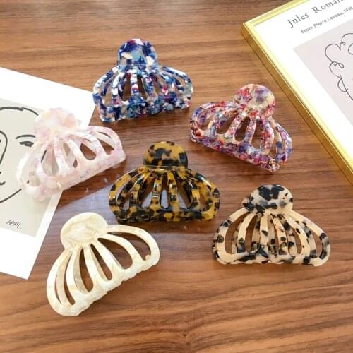 2020 Fashion Korean Women Acetate Hollow Hair Claws Clips Resin Leopard Colorful Hair Clamps Grips Ponytail Holder Accessories