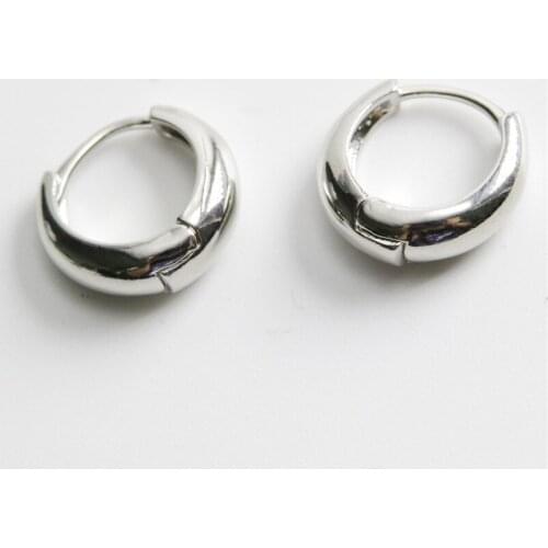 Korean Version of Simple and Exquisite Water Drop Ear Buckle Mens and Womens Silver Color Jewelry Daily Collocation Gifts