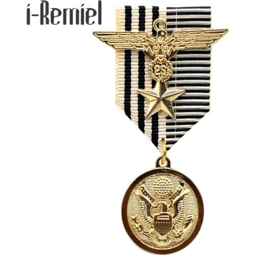 Real New Arrival Plated Trendy Animal Men 's Suits Brooches Retro Eagle Tide Male Pinion Badge Metal Pin Accessories Medal