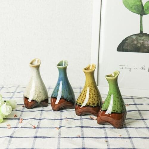 Simple ceramic aromatherapy bottle handicraft vase kiln living room decoration decoration wedding European-style wedding