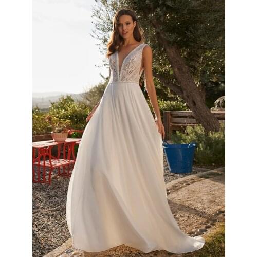 Boho Chiffon Long Sleeves Wedding Dress Backless Cut Out Lace Bohemian Beach Summer A Line 2021 V-Neck Bridal Gown Custom Made