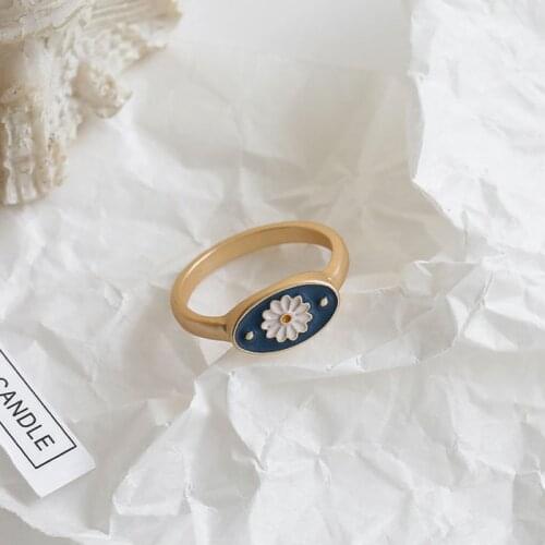 2021 Fashion Korean Style Mini Cute Flower Rings for Girls Vintage Daisy Flower Ring Enamel Party Couple Rings Gift Jewelry