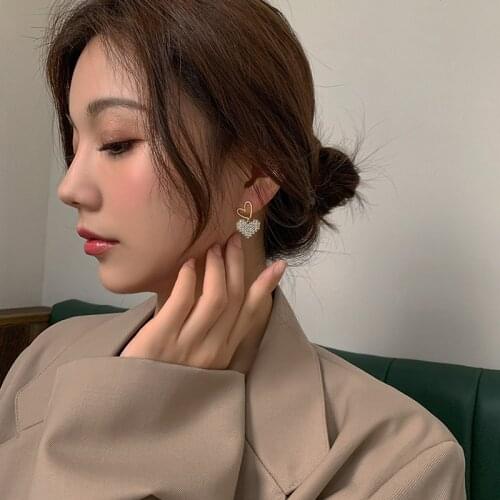 Han Version Sweet Double Knock Flash Love Earrings Prevent Allergy Jokey New Trend Personality Web Celebrity is Acted the Role o