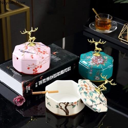 Elk Golden Ceramic Ashtray Living Room Anti-fly Ash Storage Box Desktop Decoration Creative Coffee Table Decoration Accessories