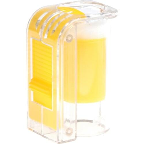 1Pc Bee Queen Marking Catcher Plastic One Handed Marker Bottle Plunger Plush Beekeeper Tool Garden Beekeeper Queen Bee Catcher