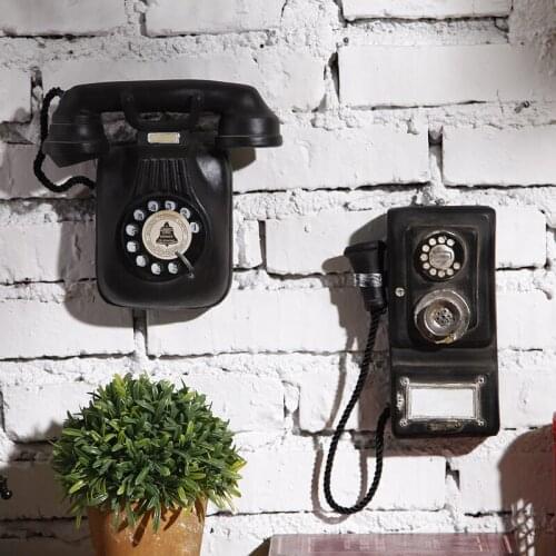 Antique Resin Crafts Vintage Bar Club Wall Decorations Hanging Resin Ornaments Retro Emulation Telephone Model