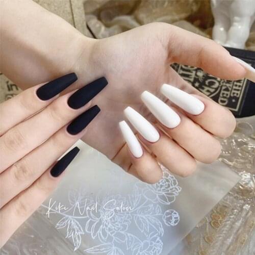 24pcs/Set Mixed White Black False Nails Extra Long Full Finished Nail Decal Coffin Fake Nails Beauty Ballerina Nail Art Tips
