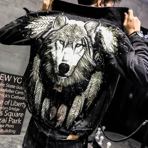 April MOMO2020 Punk Style Novel Wolf Embroidered Rivet Jean Jacket Men Denim Jackets Streetwear Slim Black Jacket For Men