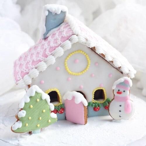 8pcs/set Snow House Cake Cutter Mold Christmas Fondant Chocolate Decorating Plastic Mould Baking Tools