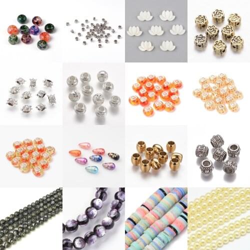50Pcs Halloween/Christmas Theme Handmade Polymer Clay Beads Mix Color for Necklace Bracelet Earrings DIY Jewelry Making Findings