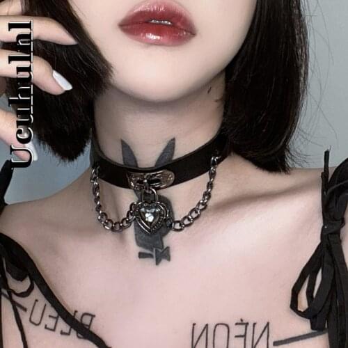 Ucuhulnl Punk Goth Black Choker Harajuku Cosplay Heart Pendant Chain Patchwork Button Choker Streetwear Christmas Leather