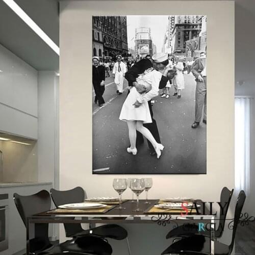 V-J Day on Times Square Nordic Canvas Print and Poster Vintage Kiss Prints New York City Photo Picture Wall Art Home Decoration