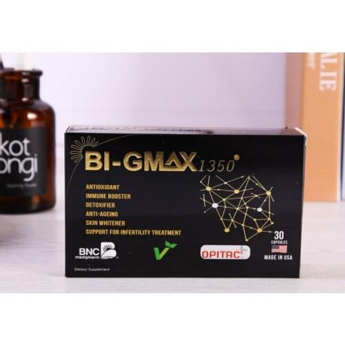 Embossing Printing Handling and Recyclable Feature cosmetic perfume packaging box with satin silk and foam insert ---XP1112