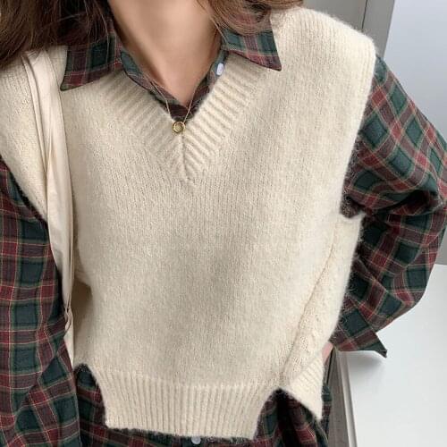 New Chic V-neck Sleeveless Women Knitted Vest Sweater Korean Casual Slit Short Sweater Ladies All-match Sweater Waistcoat