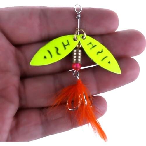 5g Spinnerbait Metal Fishing Lure Artificial Bait Fishing Tackle Feather Hook Spoon Bait with Bright Color