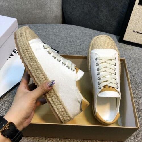 2021 New Fashion Womens Canvas Casual Sneakers Girls Sport Walking Flats The Round Head Grass Is Woven and Painted Canvas Shoes